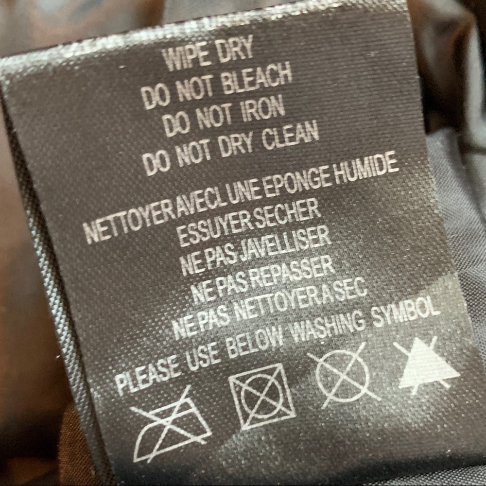 EUC Vigoss floral/stud faux leather jacket. Size M - Picture 11 of 12